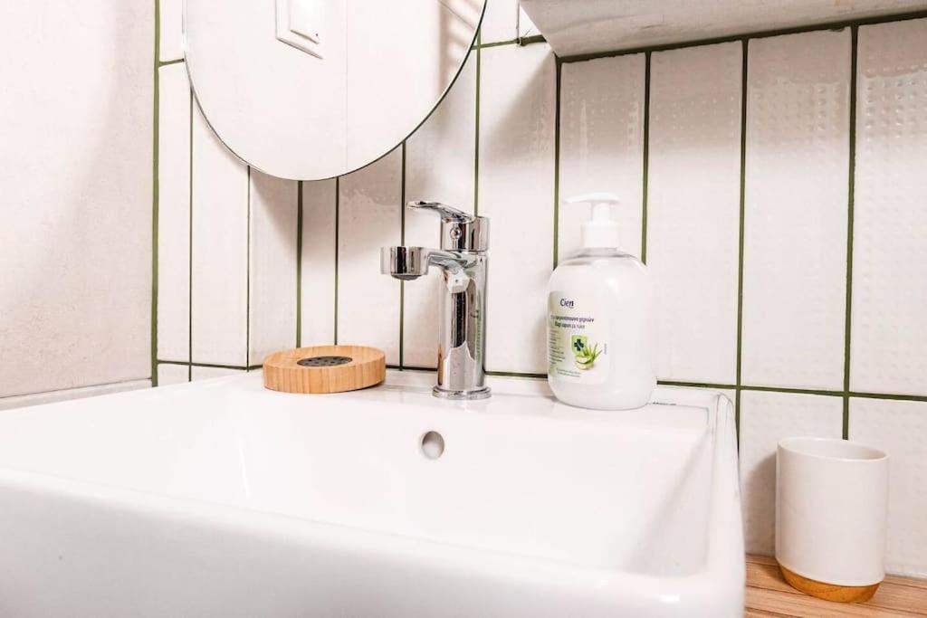 Menthe, Nilie Hospitality Mgmt Apartment Солун Екстериор снимка